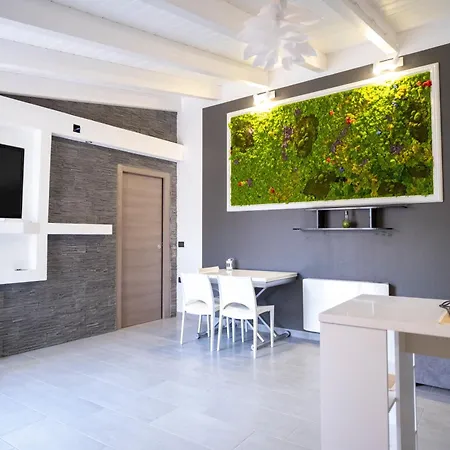 بيت ضيافة Domo San Leone - Storica Con Vasca Idromassaggio, Giardino E Parcheggio Privato 3*