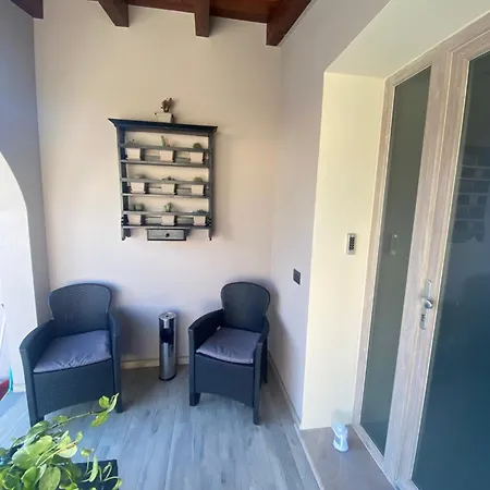 بيت ضيافة Domo San Leone - Storica Con Vasca Idromassaggio, Giardino E Parcheggio Privato Uta