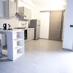 بيت ضيافة Domo San Leone - Storica Con Vasca Idromassaggio, Giardino E Parcheggio Privato Uta