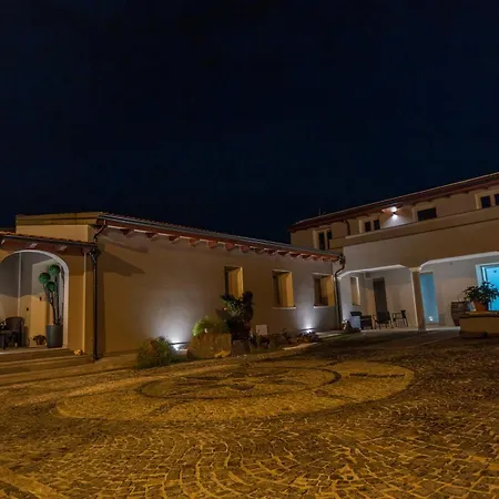 Domo San Leone - Storica Con Vasca Idromassaggio, Giardino E Parcheggio Privato