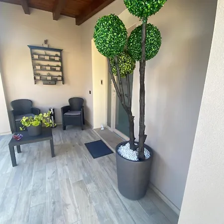 بيت ضيافة Domo San Leone - Storica Con Vasca Idromassaggio, Giardino E Parcheggio Privato 3*