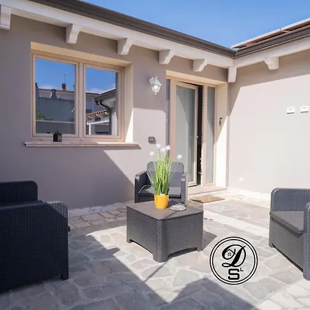 Domo San Leone - Storica Con Vasca Idromassaggio, Giardino E Parcheggio Privato Vendégház 3*
